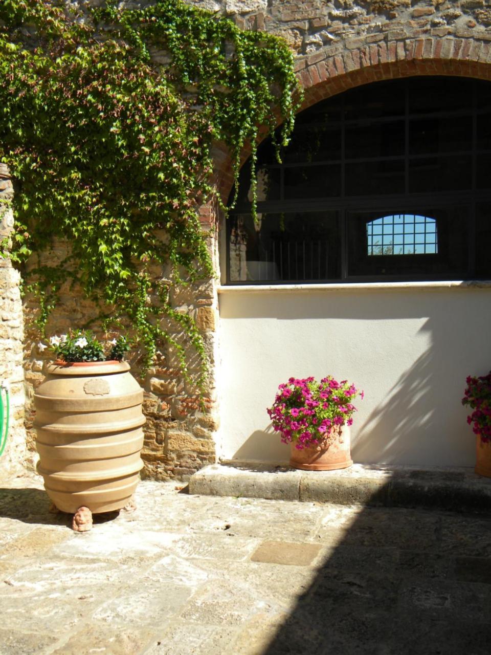 Agriturismo Tenuta Il Tasso Rapolano Terme Exterior photo